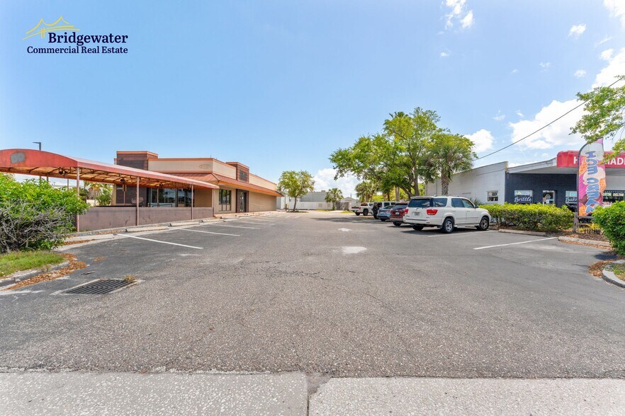 1200 Pasadena Ave S, South Pasadena, FL à vendre - Photo de l’immeuble – Image 2 sur 25