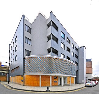 Plus de détails pour 14 Triangle Rd, Londres - Bureau à louer