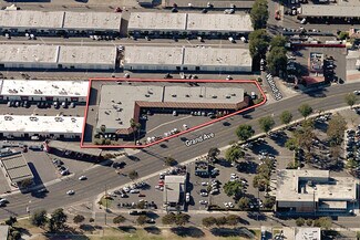 Plus de détails pour 200-220 S Grand Ave, Santa Ana, CA - Industriel/Logistique à louer