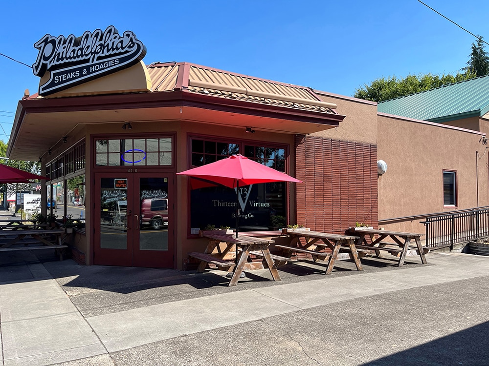 6410 SE Milwaukie Ave, Portland, OR à louer Photo principale– Image 1 sur 7