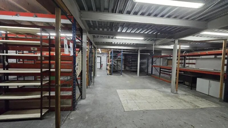 Industriel/Logistique dans La Farlède à louer - Photo intérieure – Image 3 sur 7