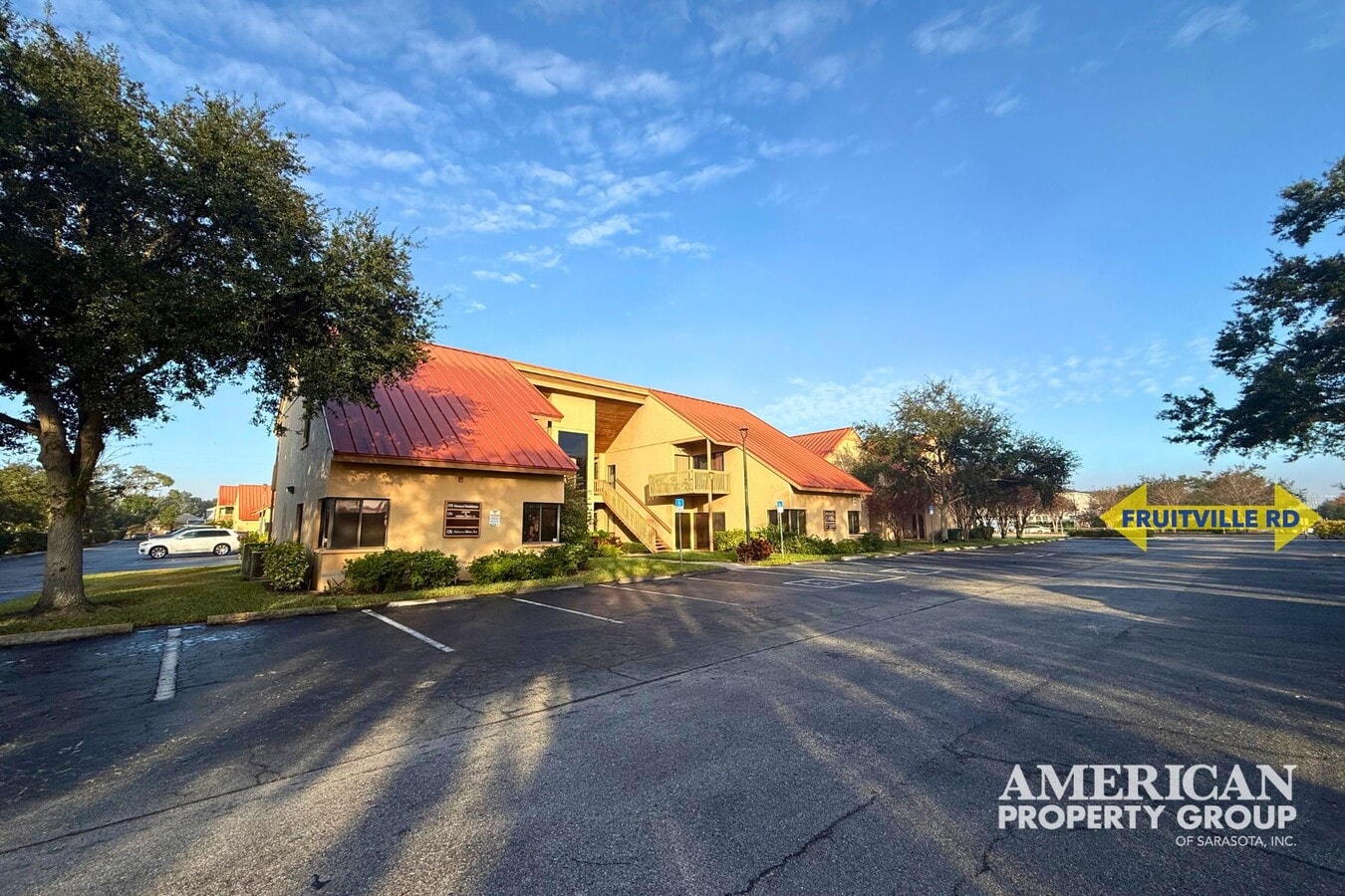 2831 Ringling Blvd, Sarasota, FL 34237 - Lot 118 & 120 - - Photo intérieure - Image 2 of 14