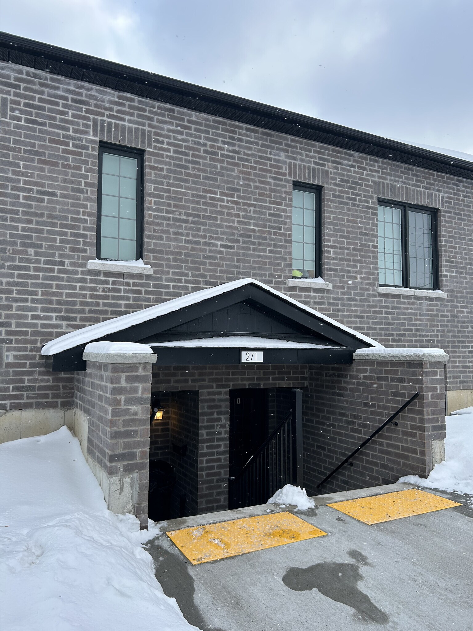 271 Tresane St, Oshawa, ON à vendre Photo principale– Image 1 sur 2