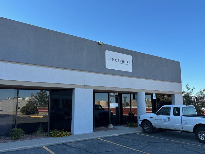 120 Paragon Ln, El Paso, TX à louer - Photo de l’immeuble – Image 3 sur 12