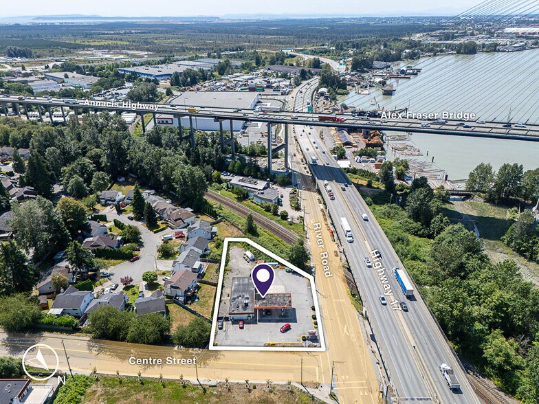 10240 River Rd, Delta, BC à vendre - Photo de l’immeuble – Image 1 sur 11