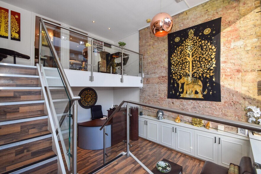 118 Wandsworth Bridge Rd, Londres à vendre - Photo intérieure – Image 2 sur 4
