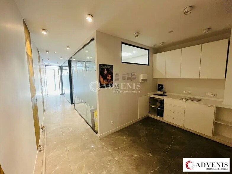 Local commercial dans Bordeaux à louer - Photo intérieure – Image 3 sur 12