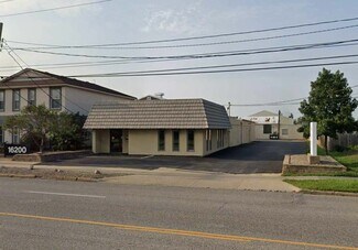 Plus de détails pour 16150 Brookpark Rd, Cleveland, OH - Local commercial à vendre