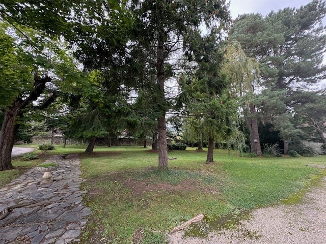 Bureau dans Saint-Chamond à louer - Photo de l’immeuble – Image 2 sur 6