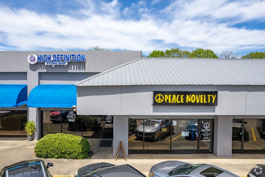 675 E E Butler Pky, Gainesville, GA à louer - Photo de l’immeuble – Image 3 sur 8