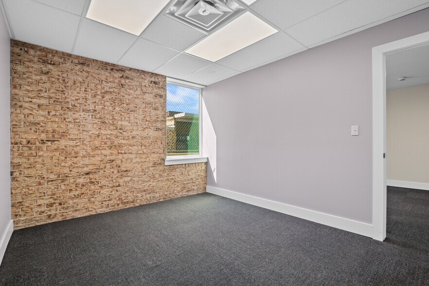 2300 E 14th St, Tulsa, OK à louer - Photo intérieure – Image 3 sur 41