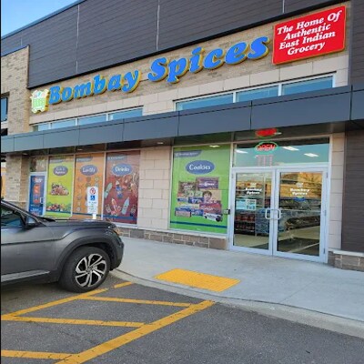 2-10 Beaumaris Dr, Brampton, ON à louer - Photo de l’immeuble – Image 2 sur 5