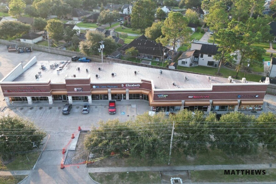 660-688 Fm-517, Dickinson, TX à louer - Photo de l’immeuble – Image 1 sur 7