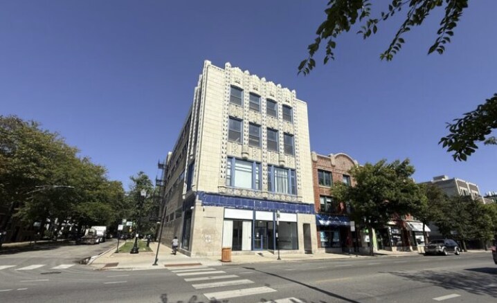 3324 W Lawrence Ave, Chicago, IL à vendre - Photo de l’immeuble – Image 3 sur 5