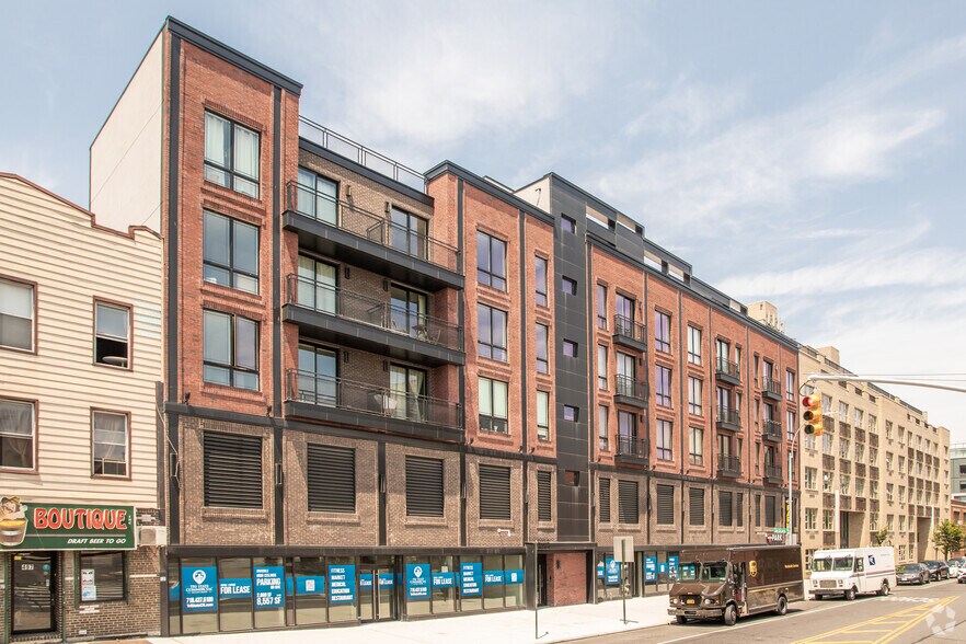 505 Union Ave, Brooklyn, NY à louer - Photo de l’immeuble – Image 2 sur 29
