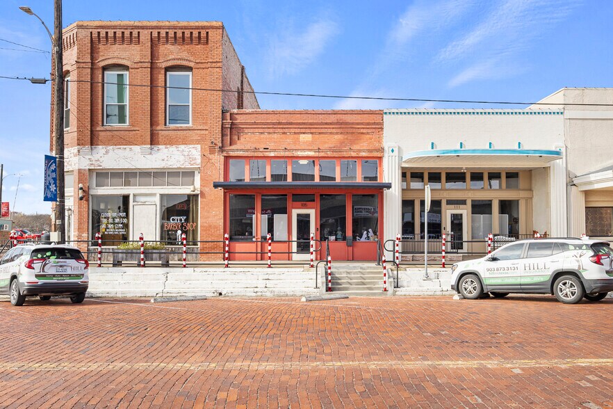 105 N 4th St, Wills Point, TX à louer - Photo principale – Image 1 sur 15