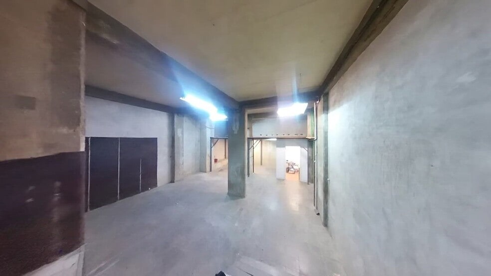 Local commercial dans Madrid, Madrid à louer - Vidéo sur l’annonce professionnelle – Image 2 sur 33