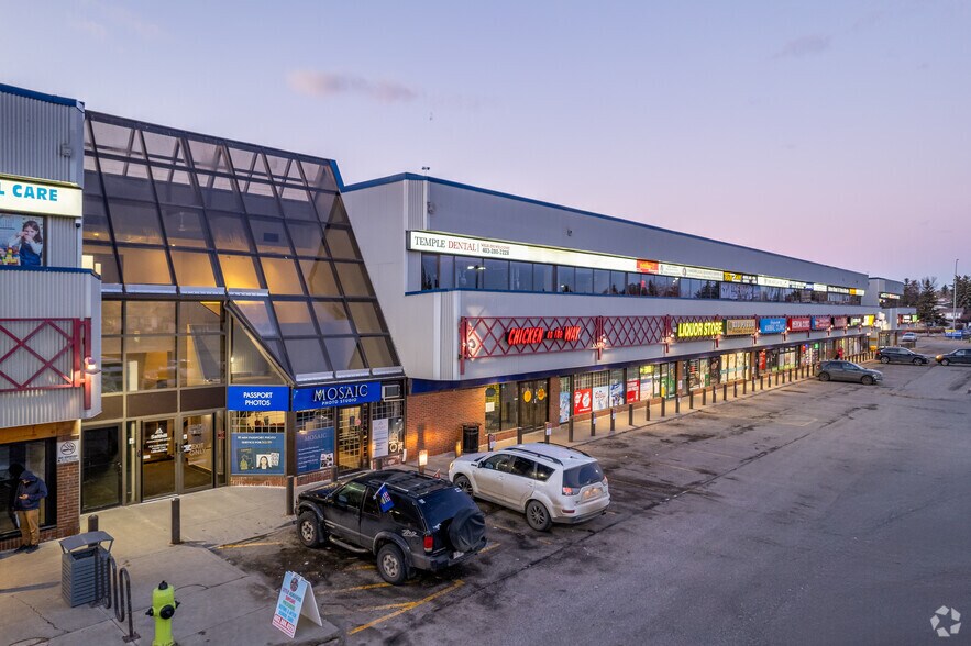 5401 Temple Dr NE, Calgary, AB à louer - Photo de l’immeuble – Image 3 sur 4