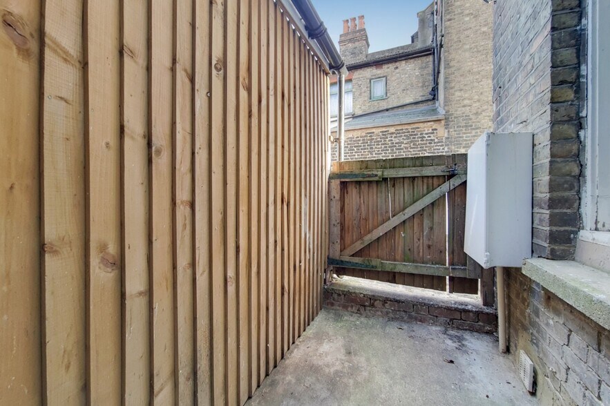 Manor Rd, Wallington à vendre - Photo de l’immeuble – Image 3 sur 21