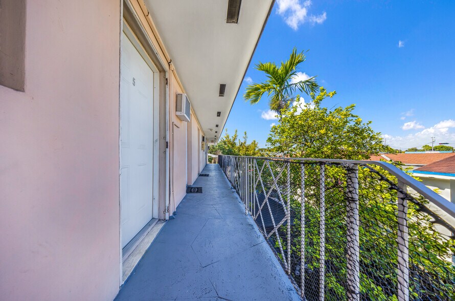 605 NW 34th Ave, Miami, FL à vendre - Photo de l’immeuble – Image 3 sur 12
