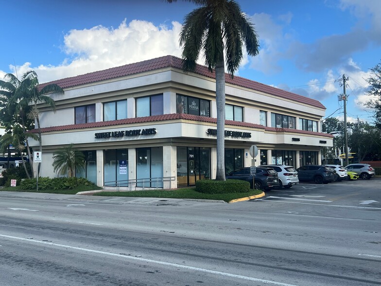 701 SE 17th St, Fort Lauderdale, FL à louer - Photo de l’immeuble – Image 1 sur 7