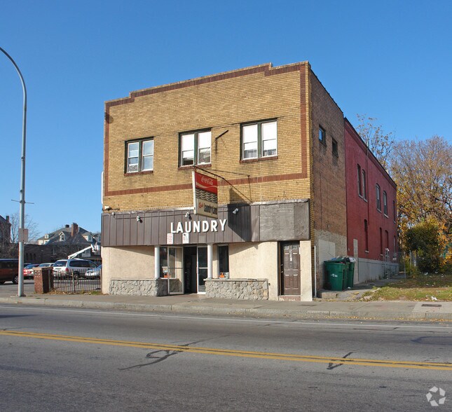 512 Lyell Ave, Rochester, NY à vendre - Photo principale – Image 1 sur 27