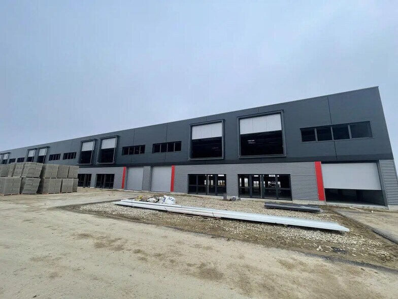 Industriel/Logistique dans Avrainville à louer - Photo de l’immeuble – Image 2 sur 7