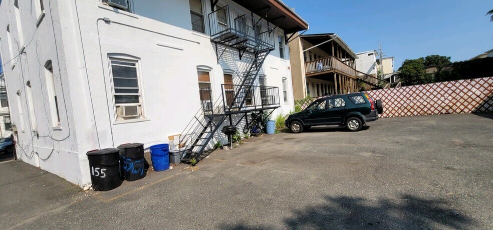 155 Parker St, Newark, NJ à vendre - Photo de l’immeuble – Image 2 sur 7