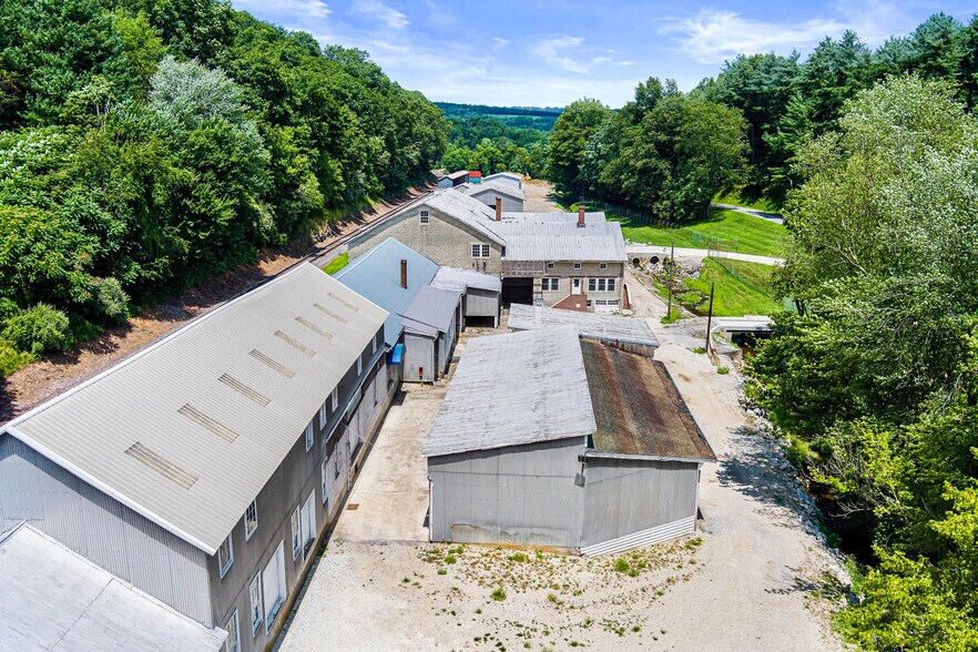 8106 Intersection Rd, Glen Rock, PA à louer - Photo de l’immeuble – Image 3 sur 51