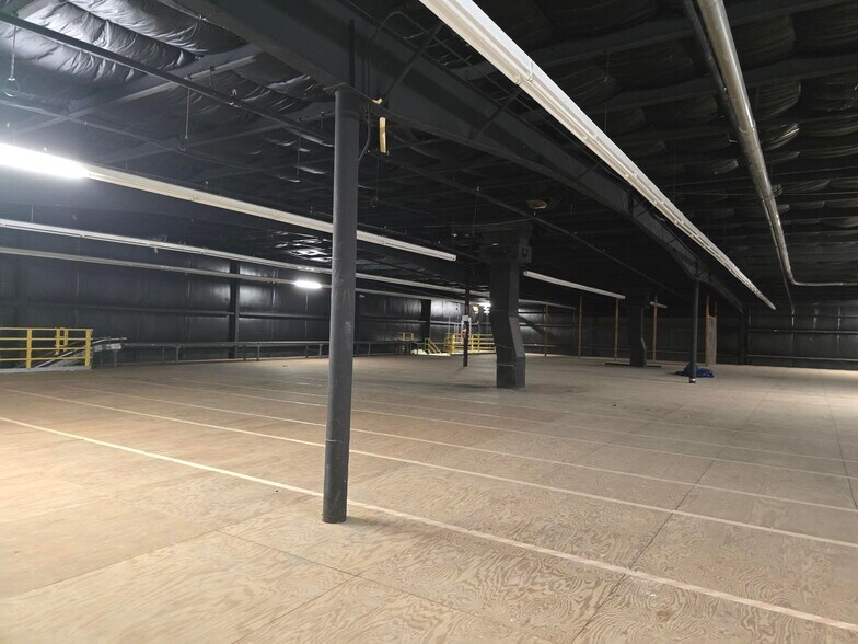 800 Calcasieu Rd, Iowa, LA à louer - Photo de l’immeuble – Image 2 sur 14