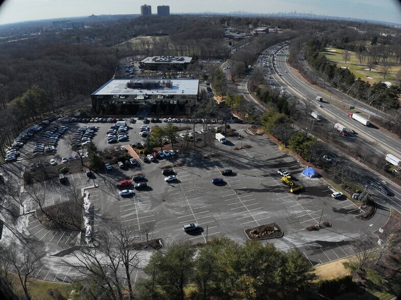 3333 New Hyde Park Rd, New Hyde Park, NY à louer – Image 2 sur 16