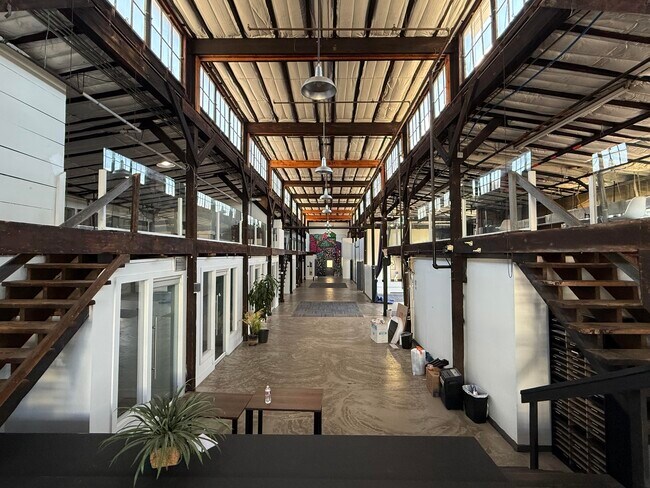 Plus de détails pour 3401 Harrisburg Blvd, Houston, TX - Différents types d’espaces à louer