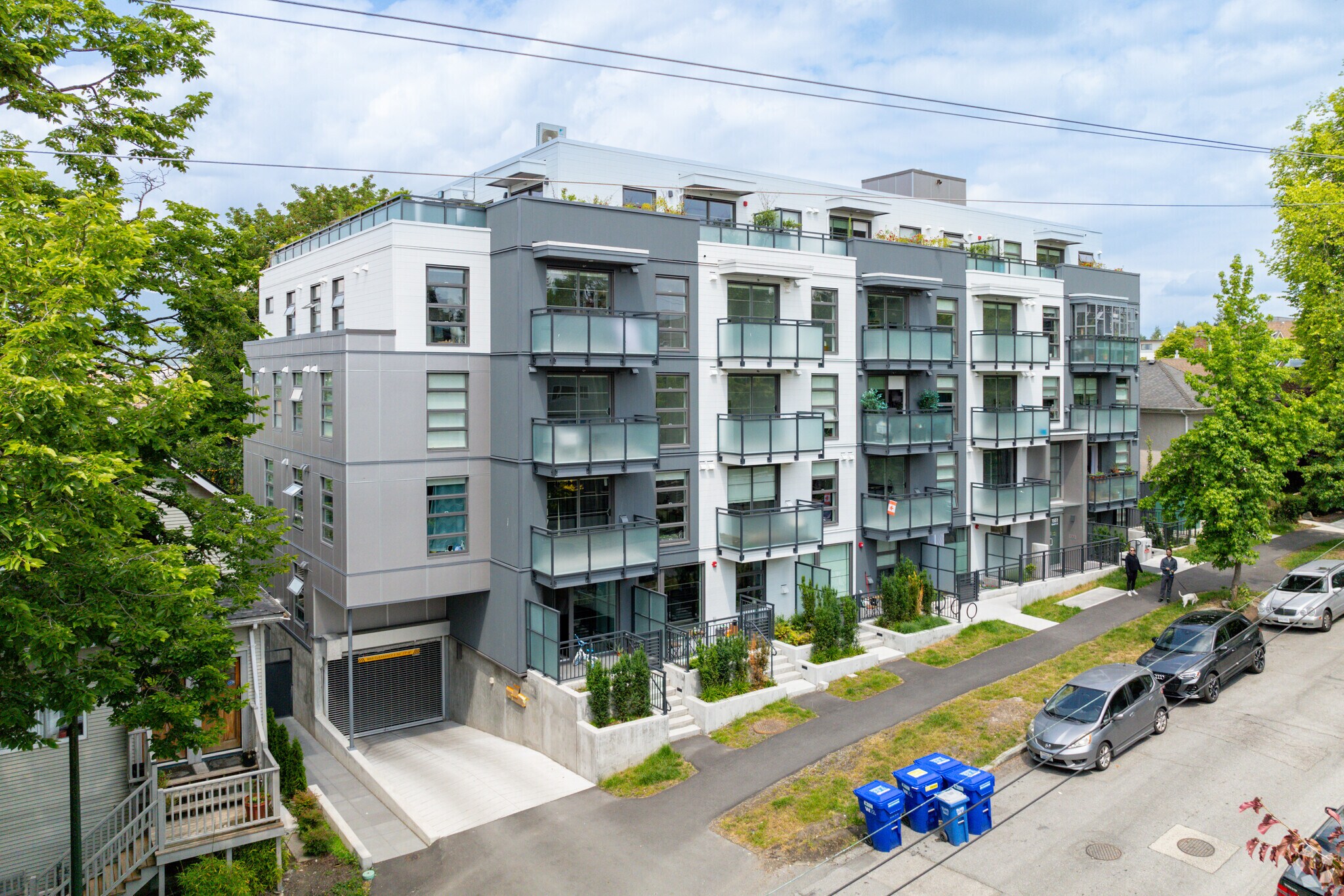 1551 Grant St, Vancouver, BC à vendre Photo de l’immeuble– Image 1 sur 4