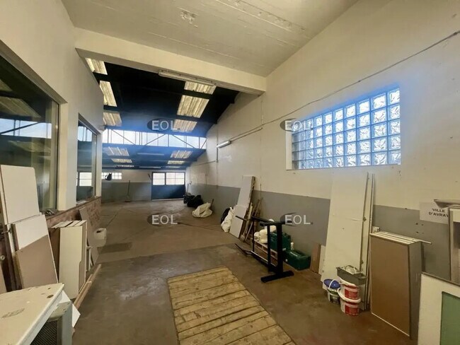 Plus de détails pour Bureau à vendre