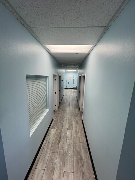 8170 W Sahara Ave, Las Vegas, NV à louer - Photo intérieure – Image 3 sur 8