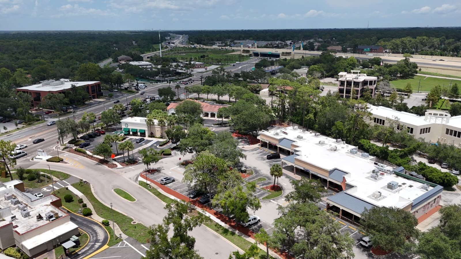 1185 Spring Centre Blvd S, Altamonte Springs, FL à louer Photo de l’immeuble– Image 1 sur 10