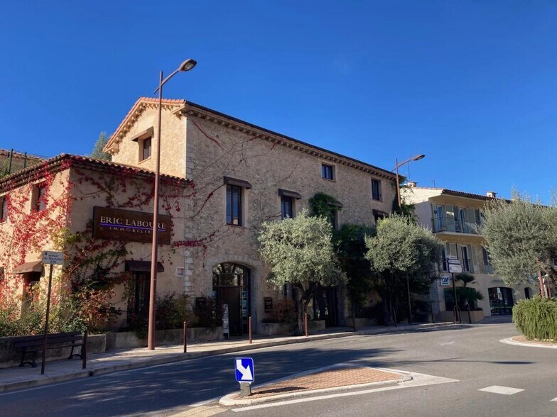 Bureau dans Mougins à vendre - Photo de l’immeuble – Image 1 sur 7