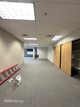 300-490 Quail Ridge Dr, Westmont, IL à louer Photo intérieure– Image 2 sur 5