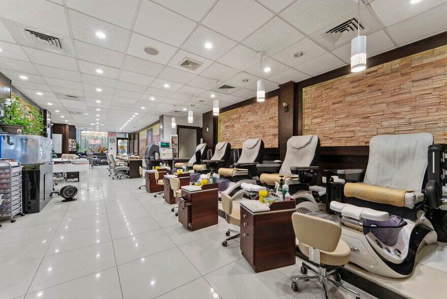 10 Christopher St, New York, NY à louer - Photo intérieure – Image 2 sur 7