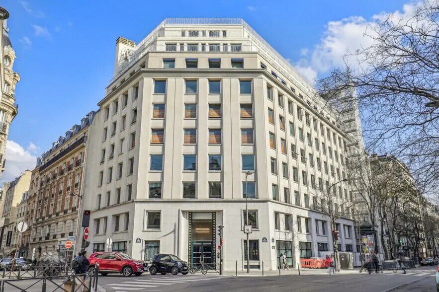 34-42 Avenue Raymond Poincaré, Paris à louer - Photo de l’immeuble – Image 1 sur 9