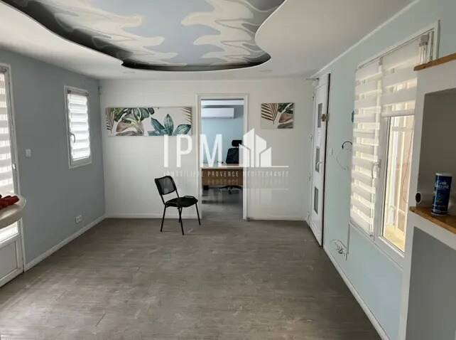 Local commercial dans Martigues à louer - Photo intérieure – Image 1 sur 9