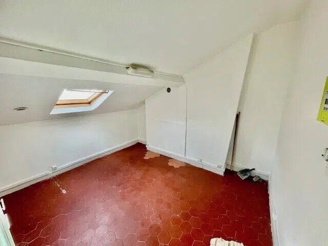 Bureau dans Paris à vendre - Photo de l’immeuble – Image 2 sur 7