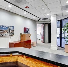 2025 E Financial Way, Glendora, CA à vendre Photo intérieure– Image 2 sur 3
