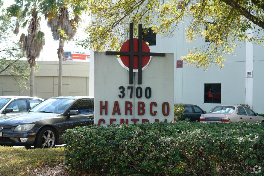 3700 34th St, Orlando, FL à louer - Photo de l’immeuble – Image 2 sur 17