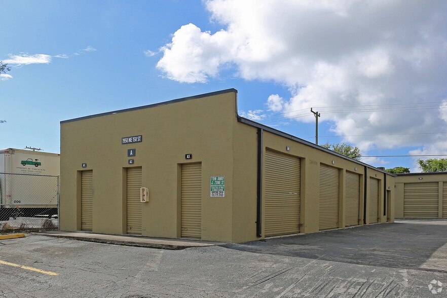 1950 NE 150th St, North Miami, FL à louer - Photo de l’immeuble – Image 3 sur 3