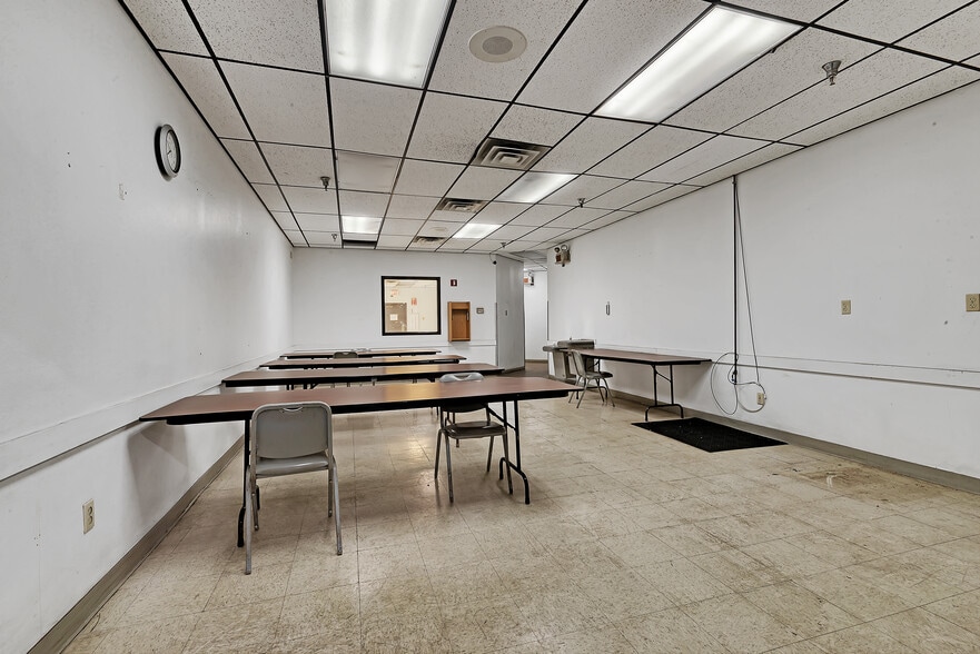 20 McLeland Rd, Saint Cloud, MN à louer - Photo intérieure – Image 3 sur 15