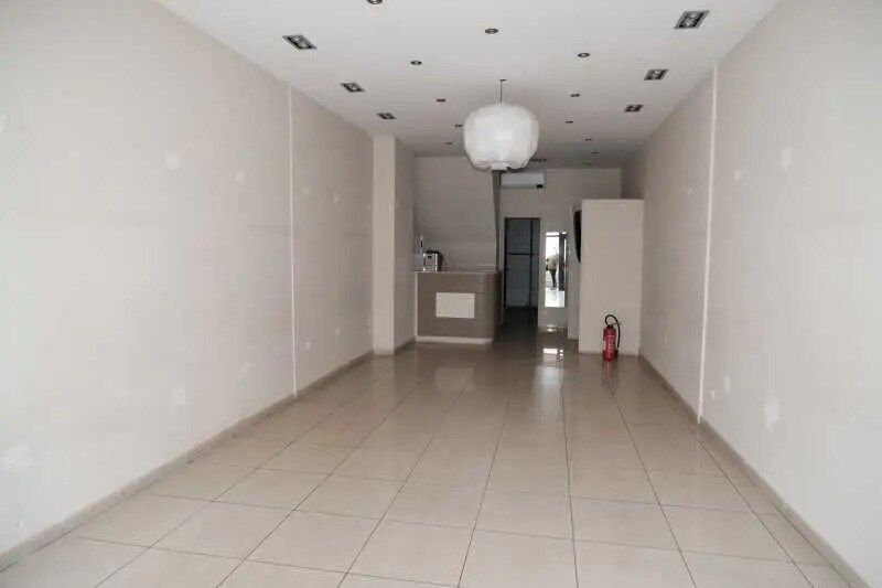 Local commercial dans Saint-Quentin à louer - Photo de l’immeuble – Image 3 sur 6