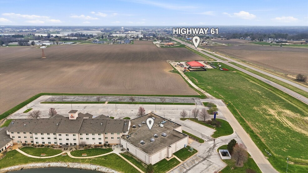 1780 Stonegate Center Dr, Burlington, IA à louer - Photo de l’immeuble – Image 3 sur 4