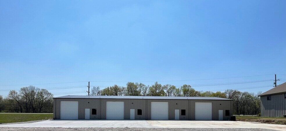 5865 E Highway 266, Claremore, OK à louer - Photo de l’immeuble – Image 1 sur 5