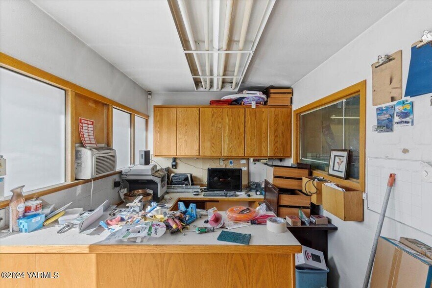 2507 Englewood Ave, Yakima, WA à vendre - Photo intérieure – Image 2 sur 7